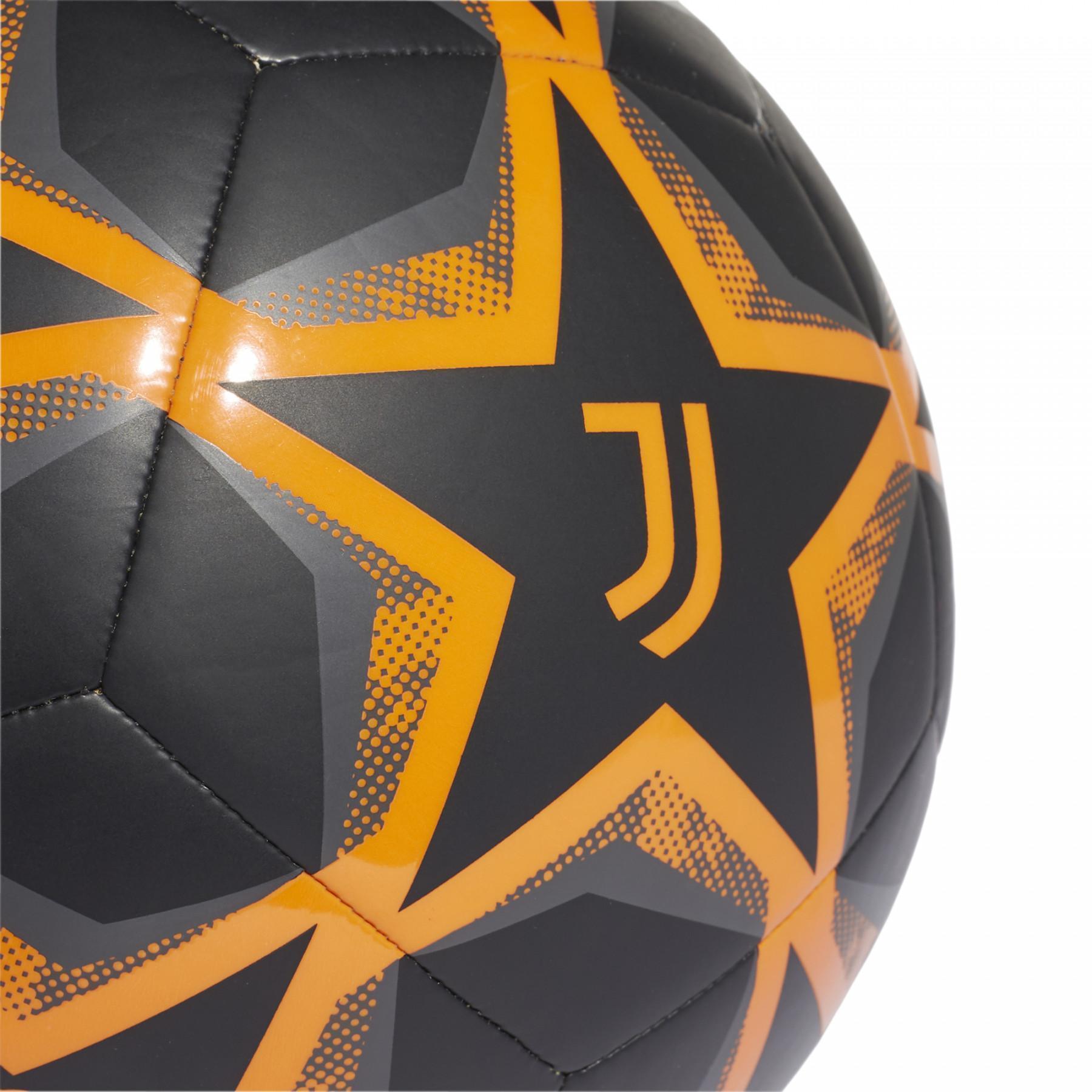 Finalboll i Champions League Juventus 2020