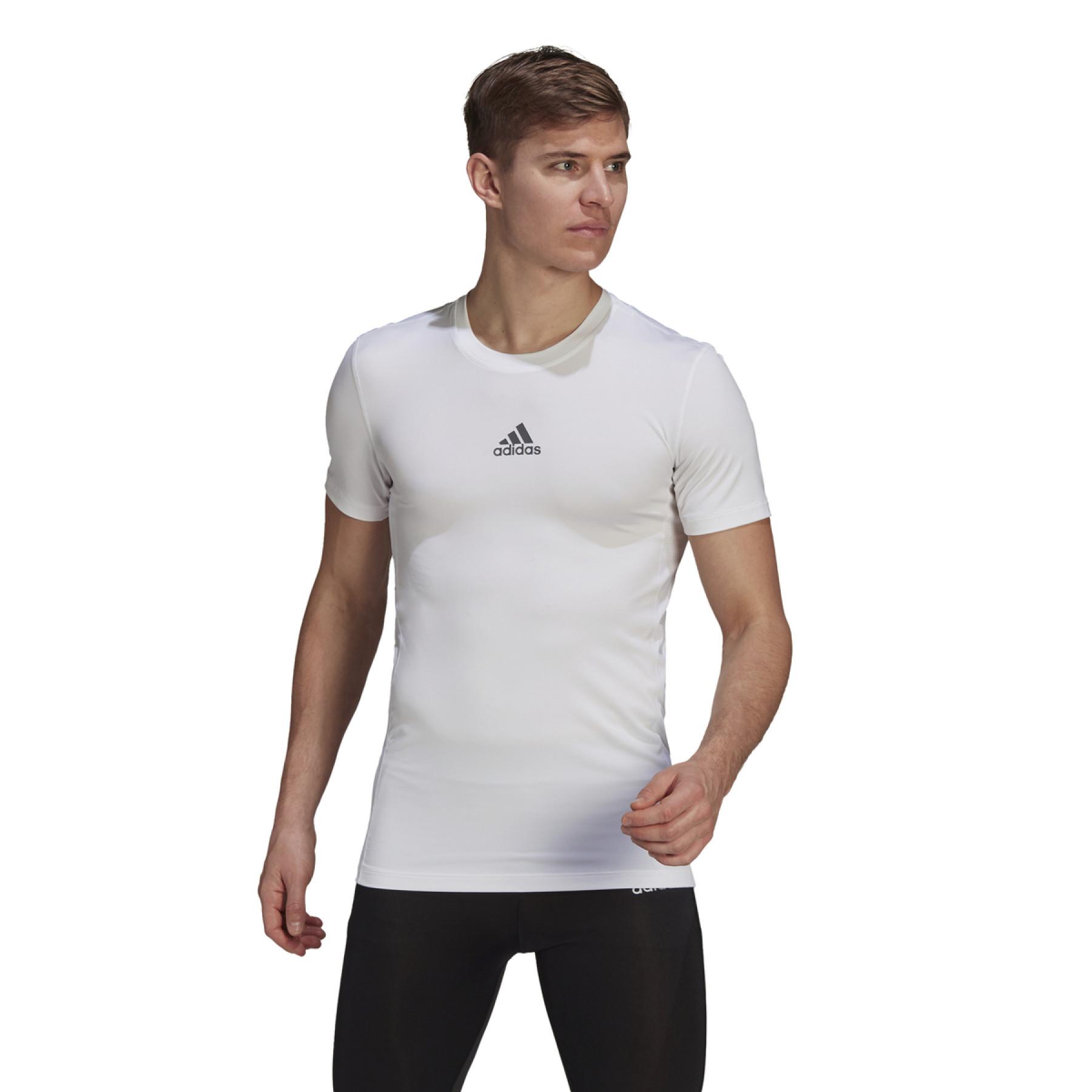 Kortärmad T-shirt adidas Techfit Compression