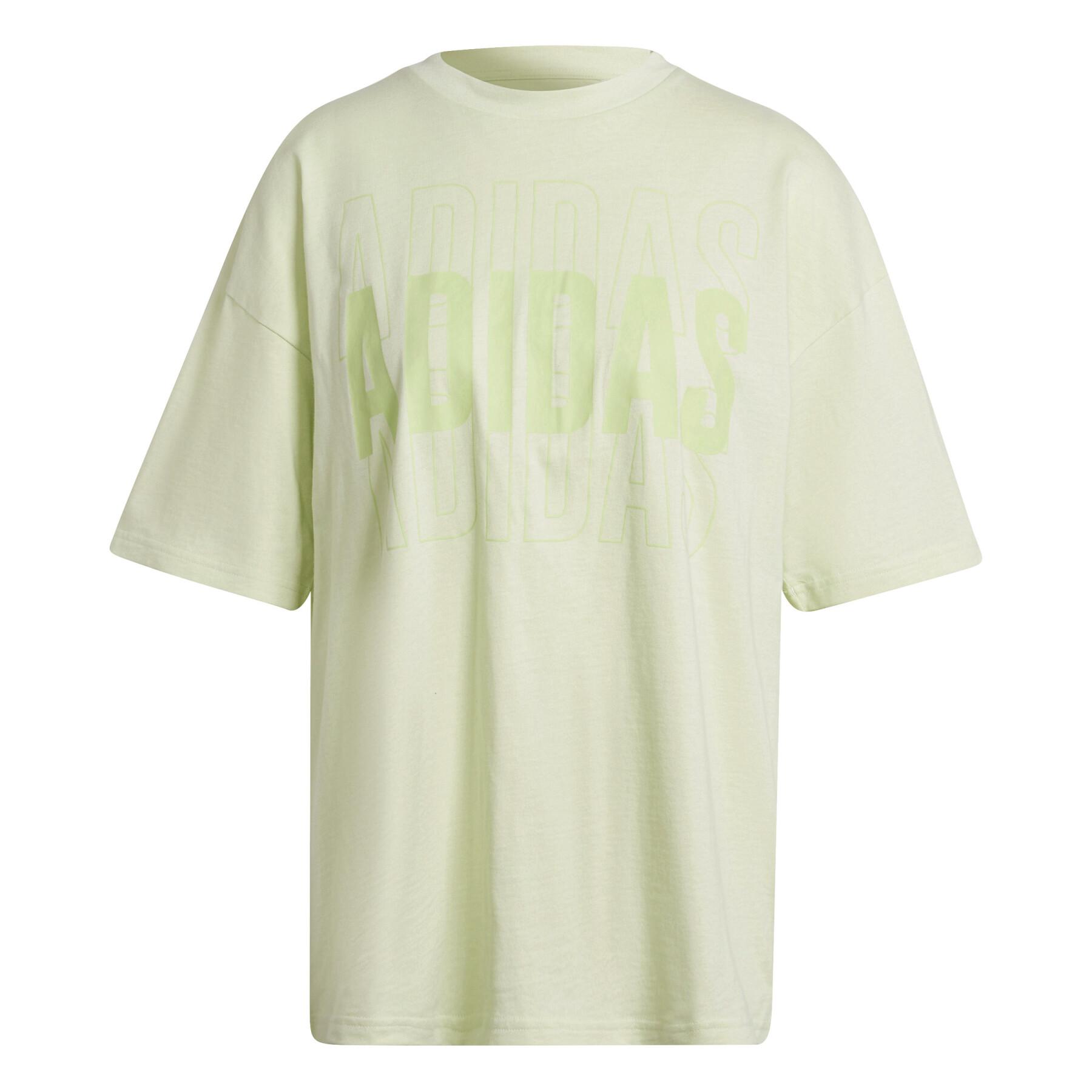 Oversize T-shirt för kvinnor adidas Essentials Repeat